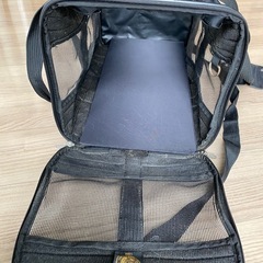 シェルパSHERPA 小型犬・猫用ソフトメッシュ キャリーバッグ２点の画像
