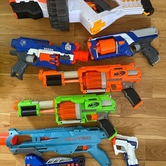 ナーフ　NERF 複数の画像