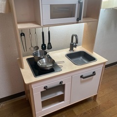 IKEA DUKTIG 子供用キッチンセットの画像
