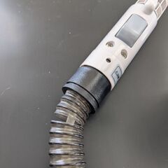 【ジャンク】リンサークリーナー 自動散水 温水洗浄 RNS-P10-W カーペットクリーナー カーペット洗浄機 車内 掃除機 掃除 水掃除 車内 自動散水 T型ヘッドの画像