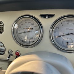 フィガロ　1.0ターボ　極上の画像