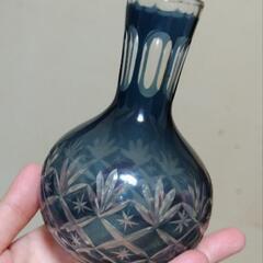 【引取先決定！】江戸切子？小さめ花瓶の画像