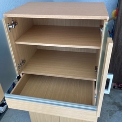 【超美品】　食器棚　一人暮らし用　棚　キッチン棚の画像
