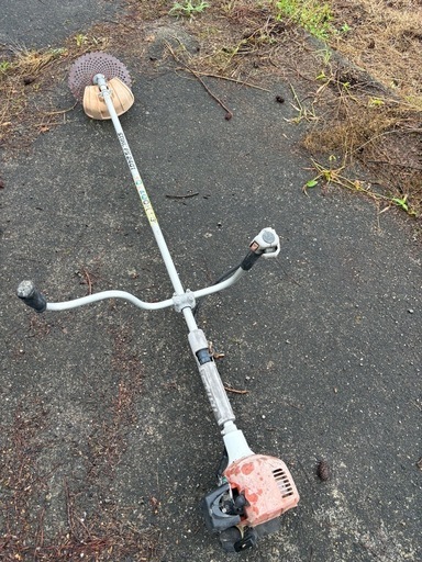 草刈機　STHIL FS 2401