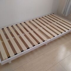 シングルベット　ニトリ製　シーツ等も一式の画像
