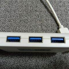 【美品】USB、有線LANのHUBの画像