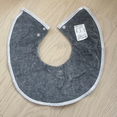 新品　COMMSA よだれ掛けの画像