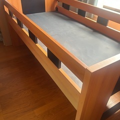 ベット付き机の画像