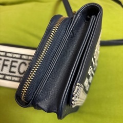 お財布ショルダーと長財布の画像
