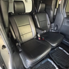 シートカバー トヨタ ヴォクシー VOXY 80系 型式 ZRR80W 7人乗り 専用 合成皮革 フェイクレザー 車1台分 セットの画像