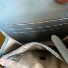 本日お取引き出来る方に。repetto 二つ折財布の画像