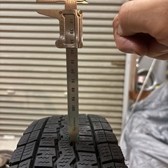 冬タイヤ　12インチの画像