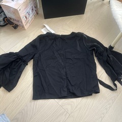 （新品）レディース　ブラウスの画像
