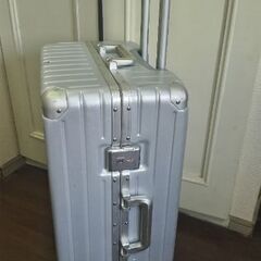 キャリーバッグ M サイズの画像