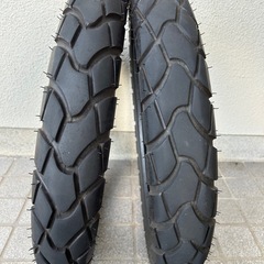 DUNLOPバイクタイヤ Buroro D604 前後輪共用 80/90-17 M/C 44P チューブレスタイプ の画像