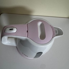 ティファール 電気ケトル ハローキティデザイン 0.8Lの画像