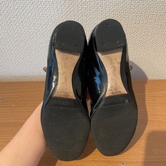 miumiu エナメルフラットシューズ　メリージェーンの画像