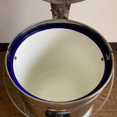 レトロ　ゴミ箱の画像