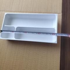 システムキッチン引き出しトレイの画像