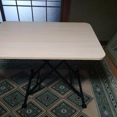 昇降式テーブルの画像
