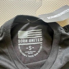 BORN UNITED 半袖シャツ　未使用の画像