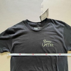 BORN UNITED 半袖シャツ　未使用の画像