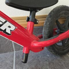 正規品　ストライダー　赤　バランスバイク　夏休みおもちゃの画像