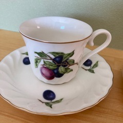 プルーン柄コーヒーカップセットの画像