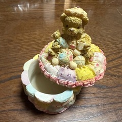 クマの置物の画像