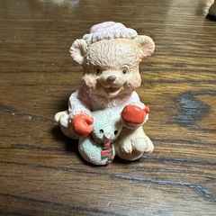 クマの置物の画像