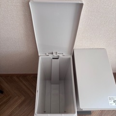 ニトリ　45㍑　ゴミ箱　の画像