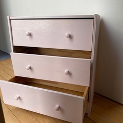 IKEA 子供服　棚　タンスの画像