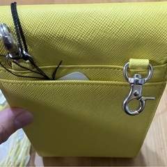 未使用品　定価18,900円　IS/IT イズイット レザー スマホ ショルダーバッグ 3WAY ポーチの画像