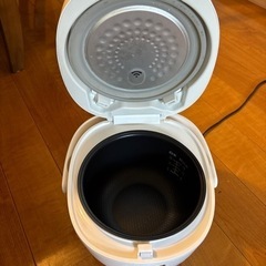 炊飯器　2.5合炊き　2019年製の画像
