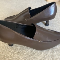 新品未使用　ブラウン　パンプスの画像