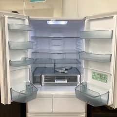 HITACHI 6ドア冷蔵庫のご紹介ですの画像