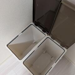 ゴミ箱の画像