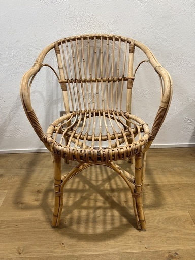 籐の椅子　ラタンチェア　スタック可能