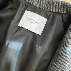 URBAN RESEARCH DOORS チェスターコート グレーの画像