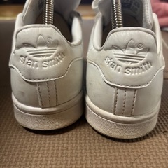 adidasの画像