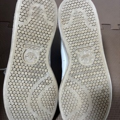 adidasの画像