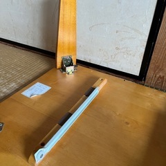 折り畳みテーブルの画像