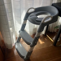 トイトレ　折りたたみ可能トイレトレーニング 高さ調整　補助便座　シンプルデザイン
の画像