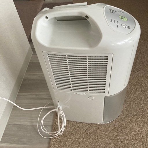 コロナ除湿機CD-P63A (まさ) 西線16条の季節、空調家電《除湿
