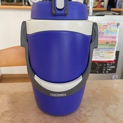 【水筒】【値下げ可】
サーモス　スポーツジャグ　2.6lの画像