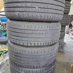 225/45R19 アクセレラ の画像