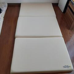 ［お譲りします］トゥルースリーパー 三折低反発マットレスの画像