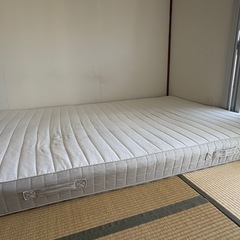 IKEA HAFSLO ダブルベッドマットレス（140×200cm）の画像