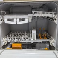 【値下げしました】パナソニック製食洗機（2017年製NP-TR9-W）の画像