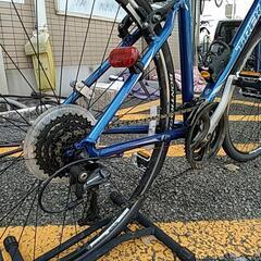 721B TREK クロスバイク 700×32Cの画像